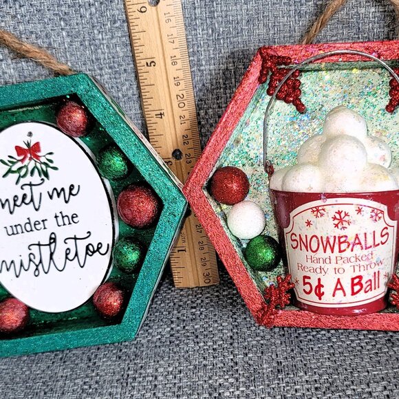 Christmas Holiday Snowballs and Mistletoe Decorated Wood Decor Frames. Set of 2. - Picture 6 of 6